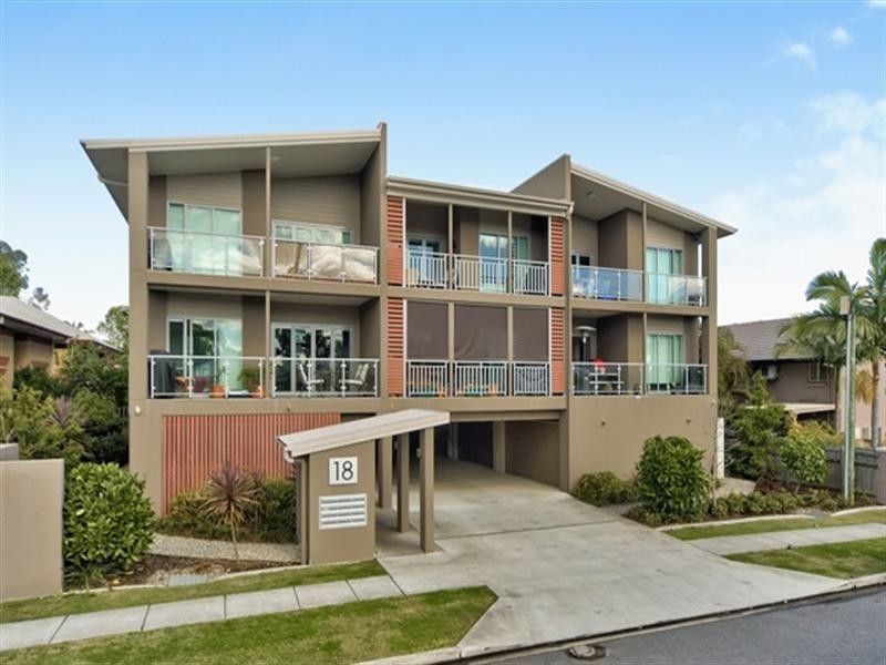 9/18 Barton Road, Hawthorne QLD 4171