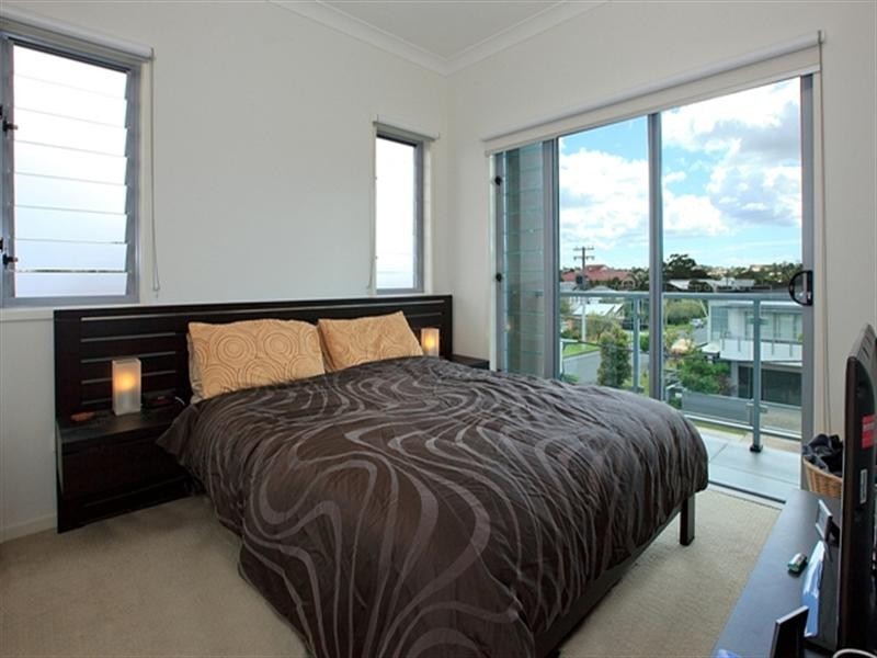 9/18 Barton Road, Hawthorne QLD 4171