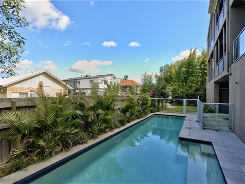 9/18 Barton Road, Hawthorne QLD 4171