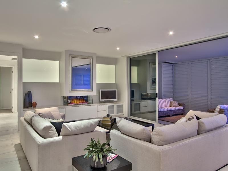 9 Cawmore Road, Hawthorne QLD 4171