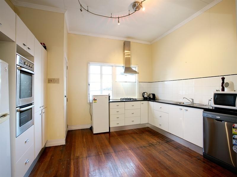 336 Wynnum Road, Norman Park QLD 4170