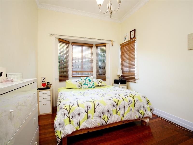 336 Wynnum Road, Norman Park QLD 4170