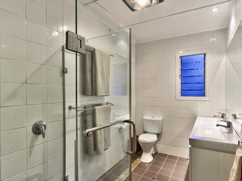 51 Brooks Street, Camp Hill QLD 4152