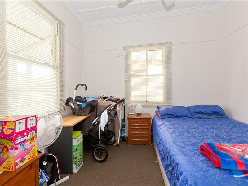 22 Dunellan Street, Greenslopes QLD 4120