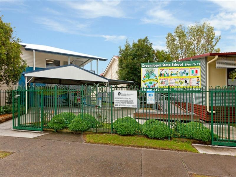 22 Dunellan Street, Greenslopes QLD 4120