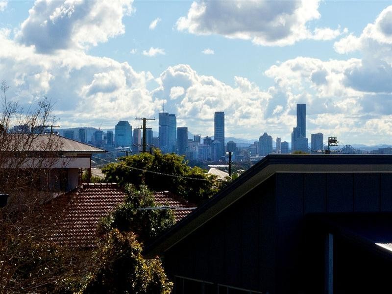 84 Newman Avenue, Camp Hill QLD 4152