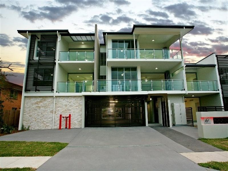 64 Barton Road, Hawthorne QLD 4171