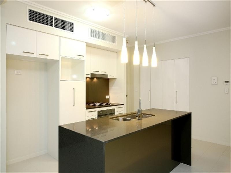 64 Barton Road, Hawthorne QLD 4171