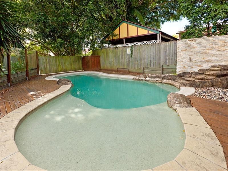 74A Shakespeare Street, Coorparoo QLD 4151