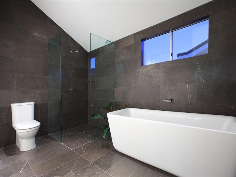 22 Coutts Street, Bulimba QLD 4171