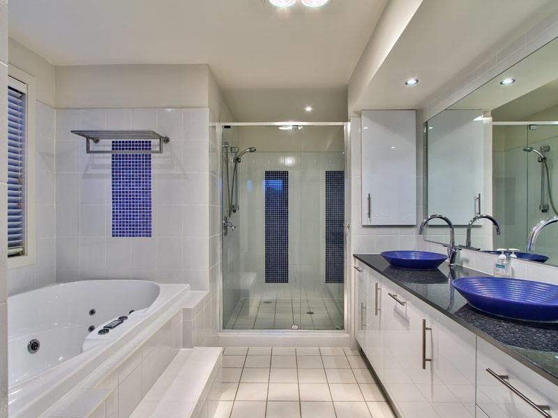 8 Lauren Place, Chandler QLD 4155