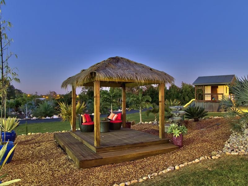 8 Lauren Place, Chandler QLD 4155