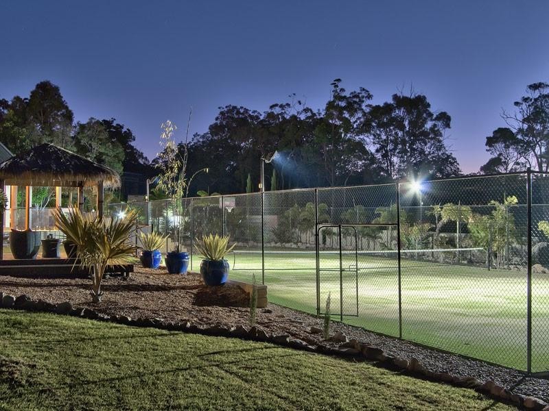 8 Lauren Place, Chandler QLD 4155