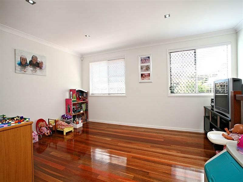 26 Oak Place, Mackenzie QLD 4156