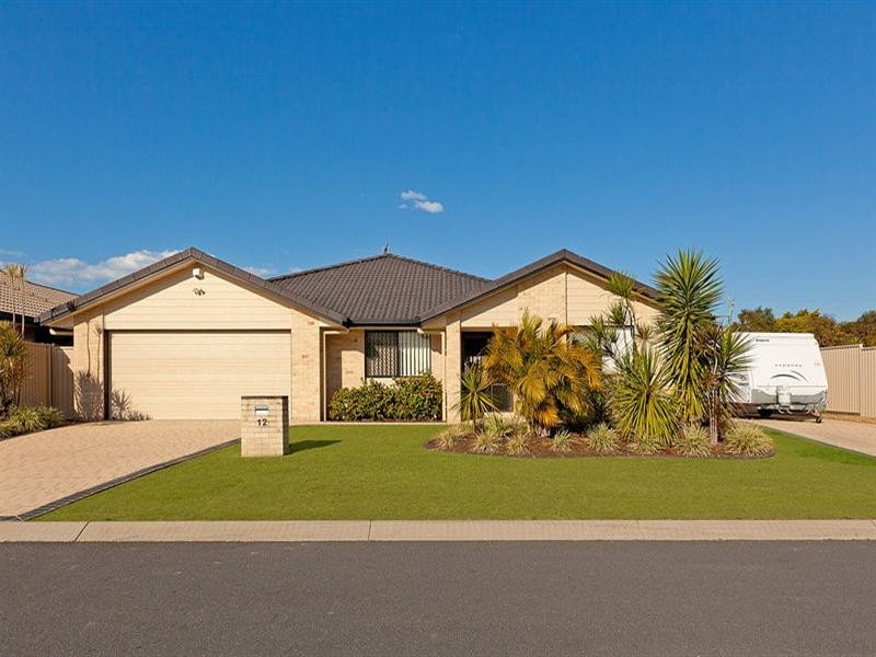 12 Cola Crescent, Wynnum West QLD 4178
