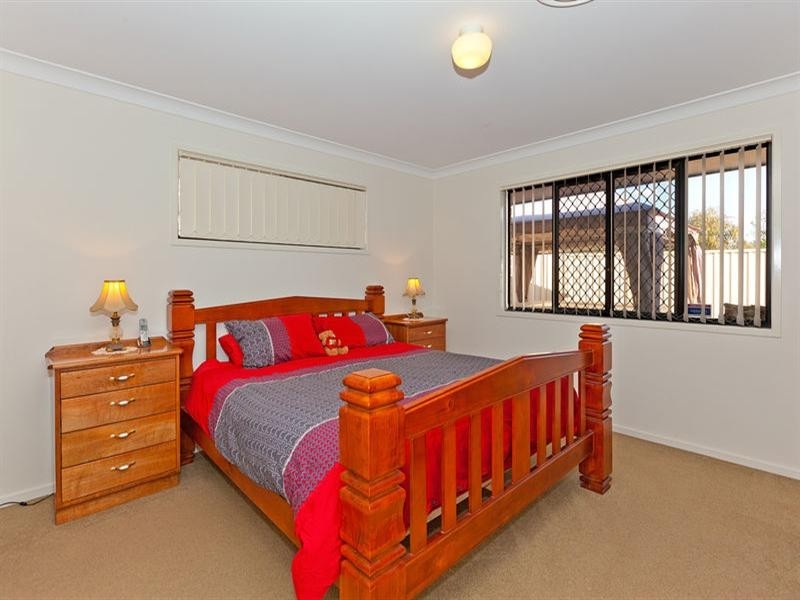 12 Cola Crescent, Wynnum West QLD 4178