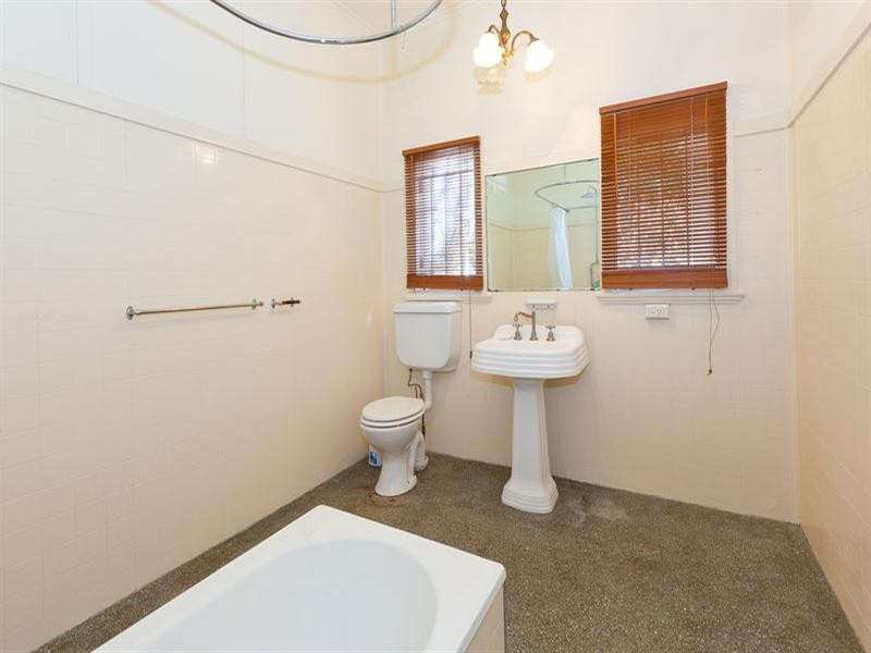 47 Hilton Street, East Brisbane QLD 4169