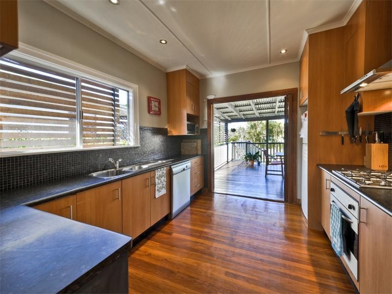 89 Pembroke Street, Carina QLD 4152