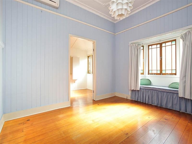 41 Norman Avenue, Norman Park QLD 4170