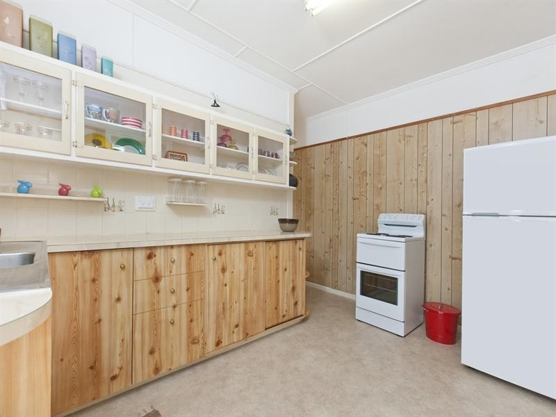 76 Brisbane Avenue, Camp Hill QLD 4152