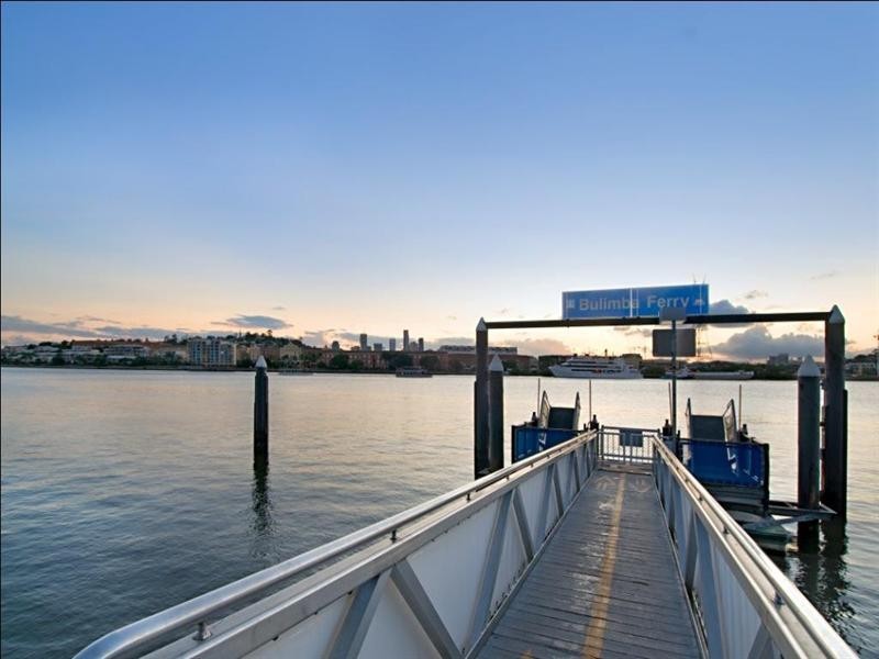 22 Wambool Street, Bulimba QLD 4171