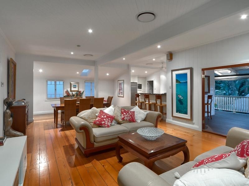 54 Withington Street, East Brisbane QLD 4169