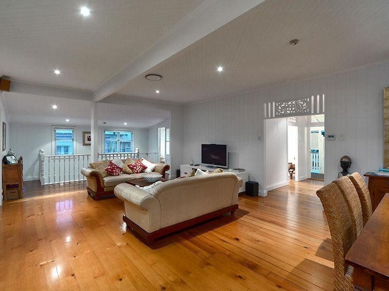 54 Withington Street, East Brisbane QLD 4169