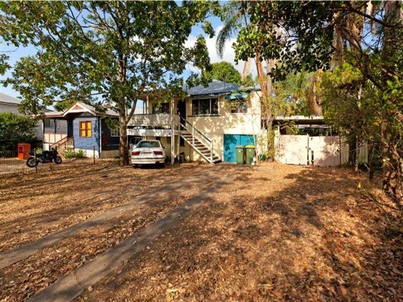 22 Moore Street, Morningside QLD 4170