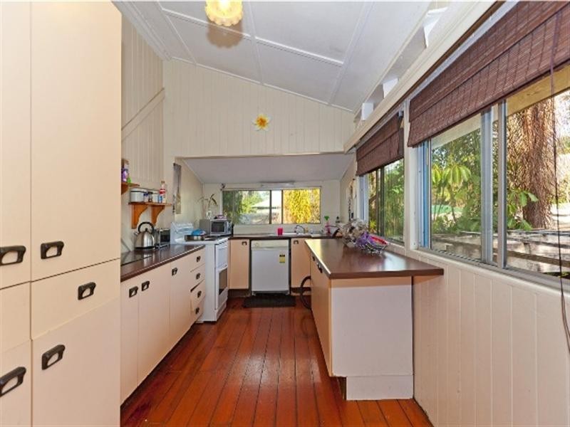 22 Moore Street, Morningside QLD 4170