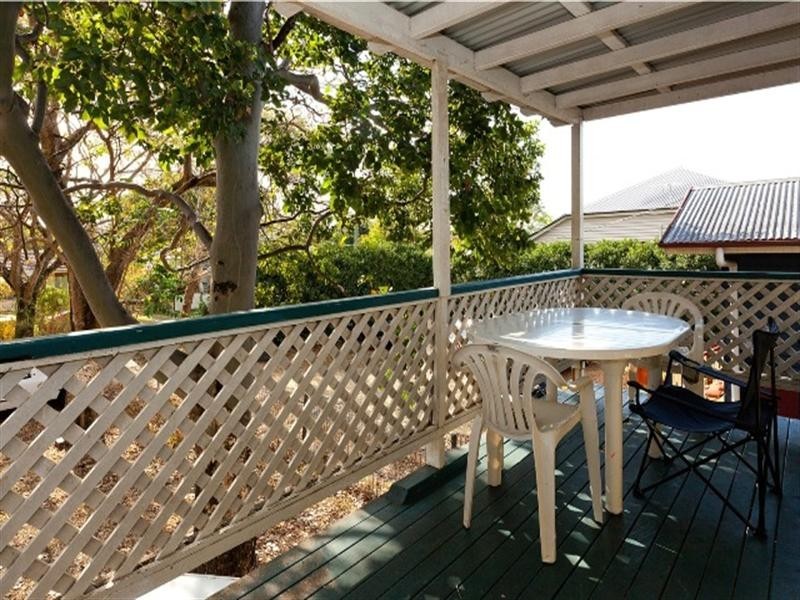 22 Moore Street, Morningside QLD 4170