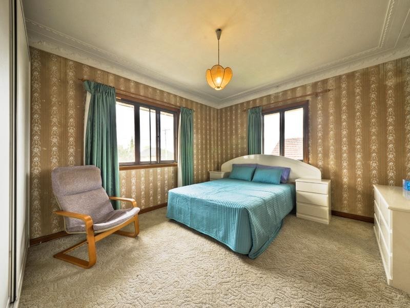 84 Molloy Road, Cannon Hill QLD 4170