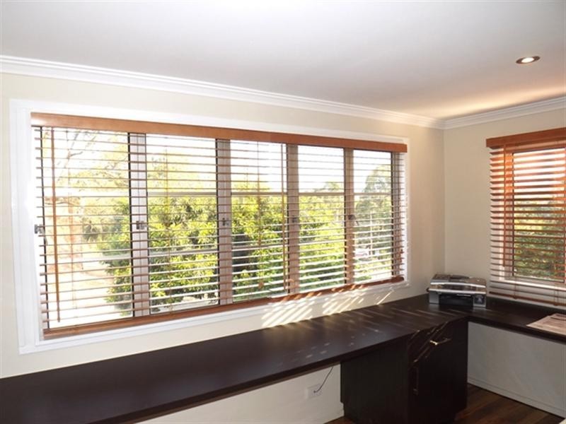 Holland Park QLD 4121