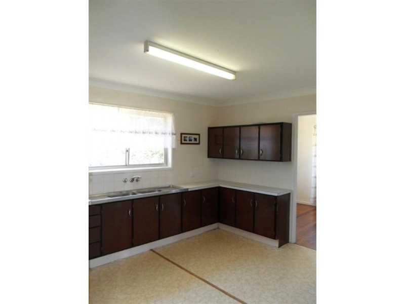 32 Copenhagen Street, Wishart QLD 4122