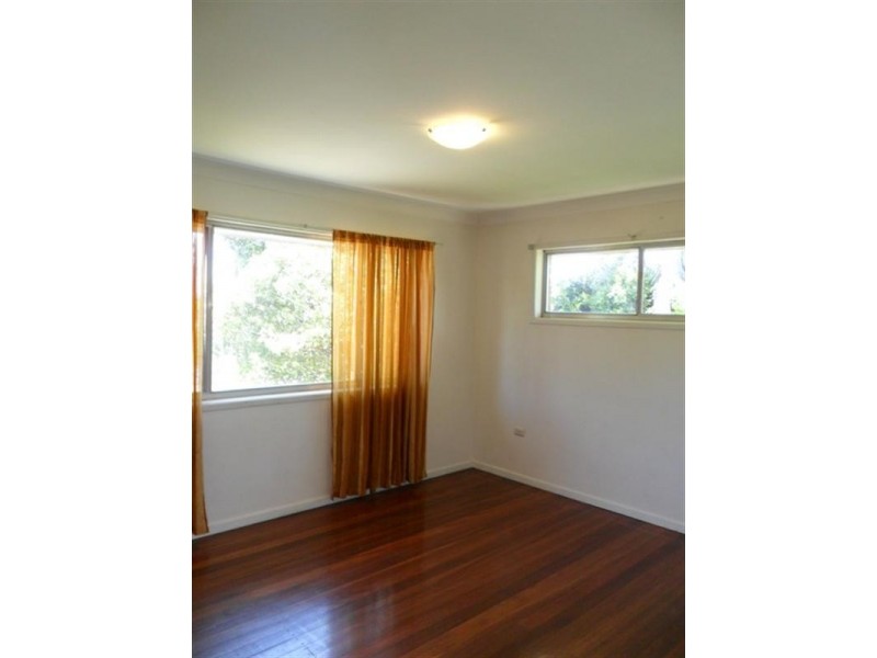 32 Copenhagen Street, Wishart QLD 4122