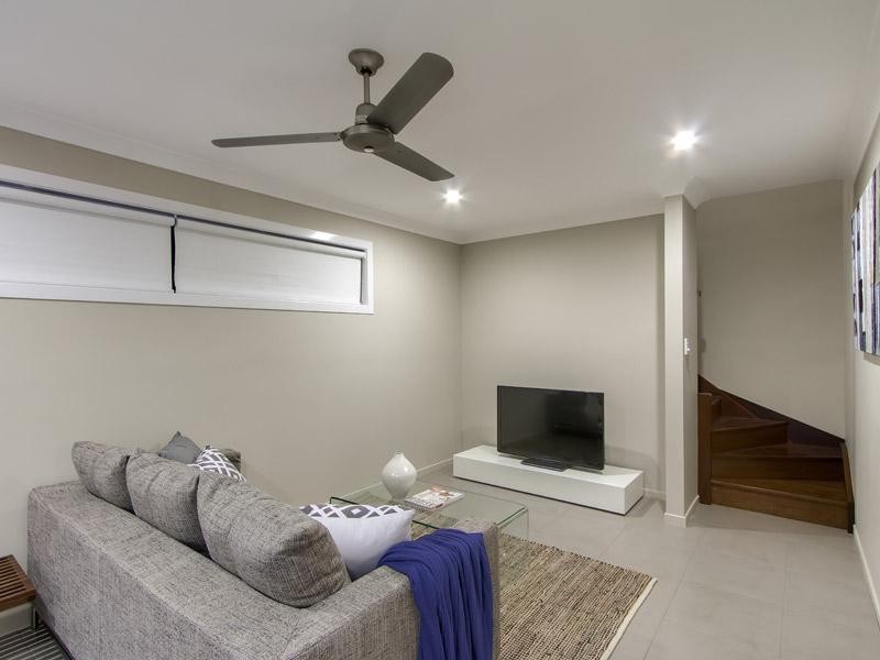 38 Illidge Street, Coorparoo QLD 4151