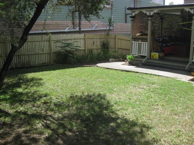 396 Bennetts Road, Norman Park QLD 4170