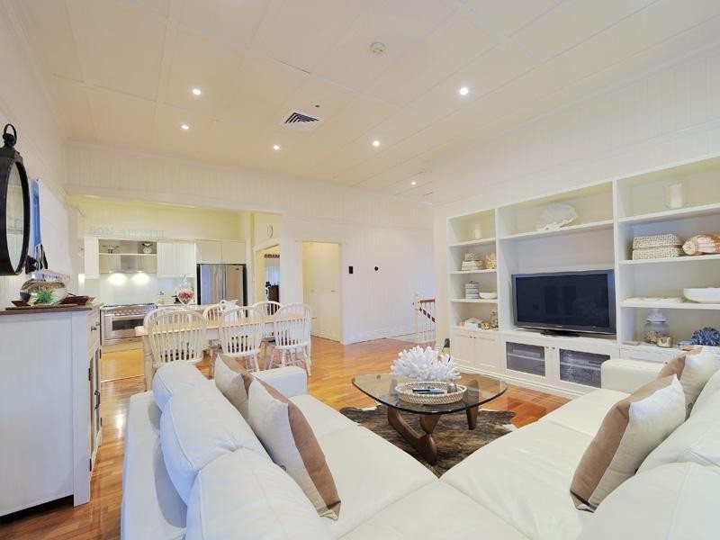 33 Katoomba Avenue, Hawthorne QLD 4171