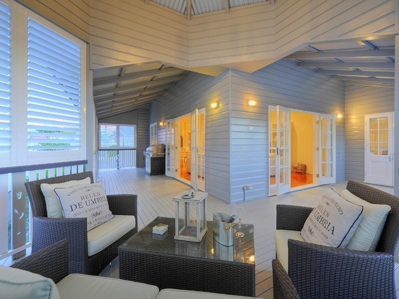 33 Katoomba Avenue, Hawthorne QLD 4171