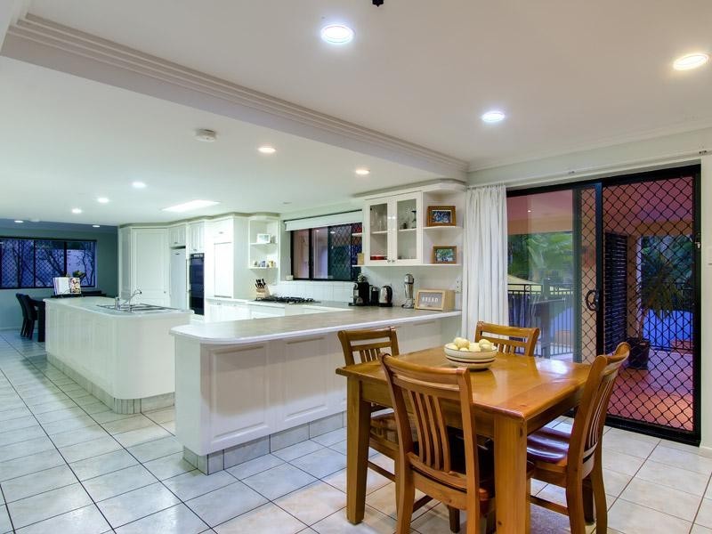 14 Obsidian Street, Camp Hill QLD 4152