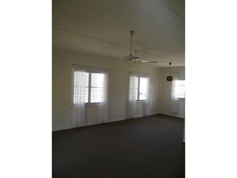 25 Errey Street, Camp Hill QLD 4152