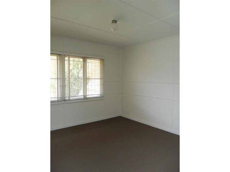 25 Errey Street, Camp Hill QLD 4152