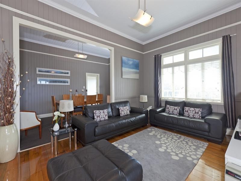 19 Arnold Street, Manly QLD 4179