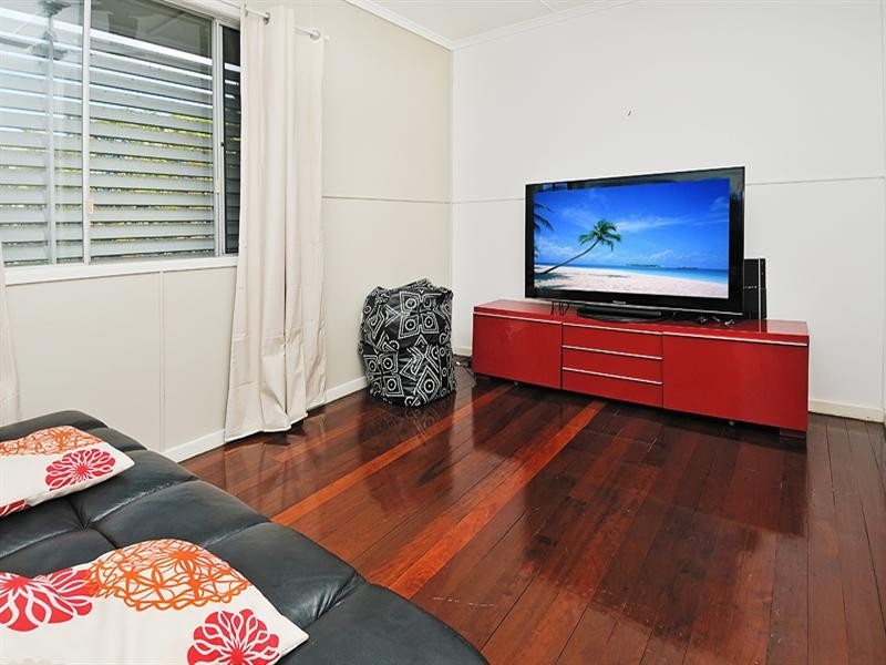 50 Whitworth Road, Cannon Hill QLD 4170