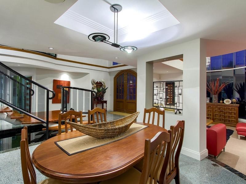 5 Tappin Court, Carindale QLD 4152