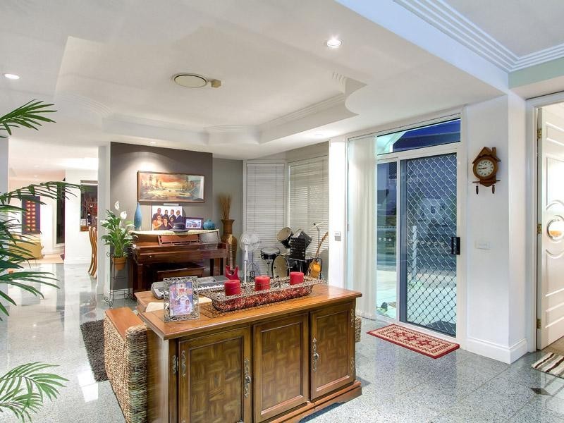 5 Tappin Court, Carindale QLD 4152