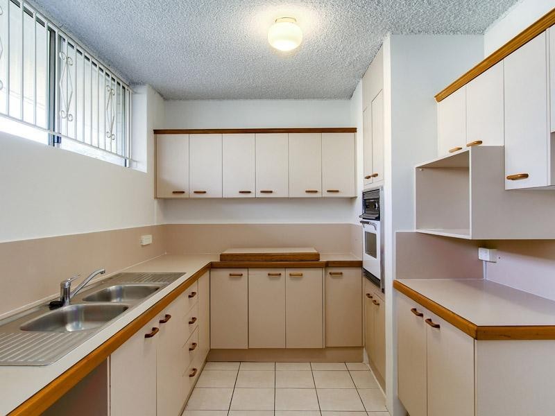 2/55 Burrai Street, Morningside QLD 4170