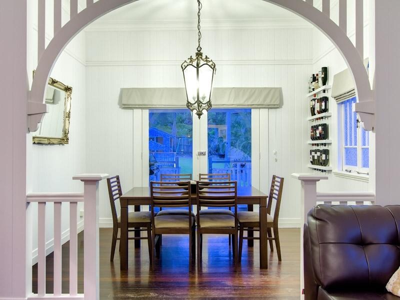 84 Riding Road, Hawthorne QLD 4171