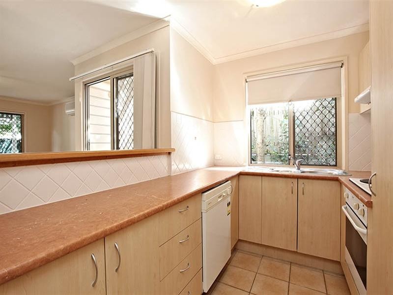 4/62-70 Douglas Street, Greenslopes QLD 4120