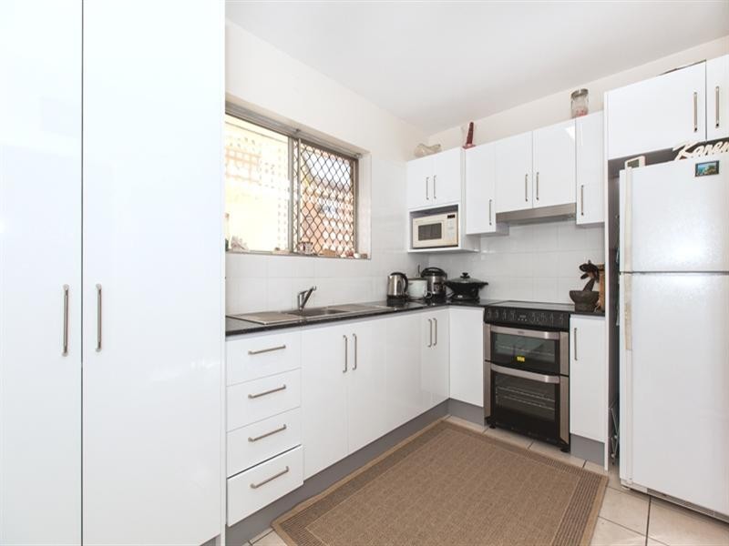 2/143 Baines Street, Kangaroo Point QLD 4169