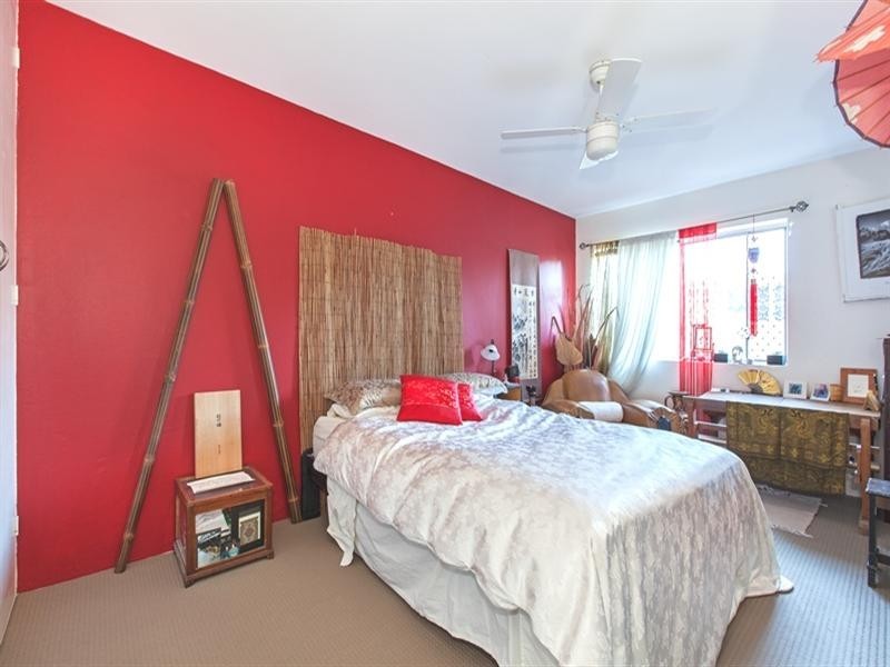 2/143 Baines Street, Kangaroo Point QLD 4169